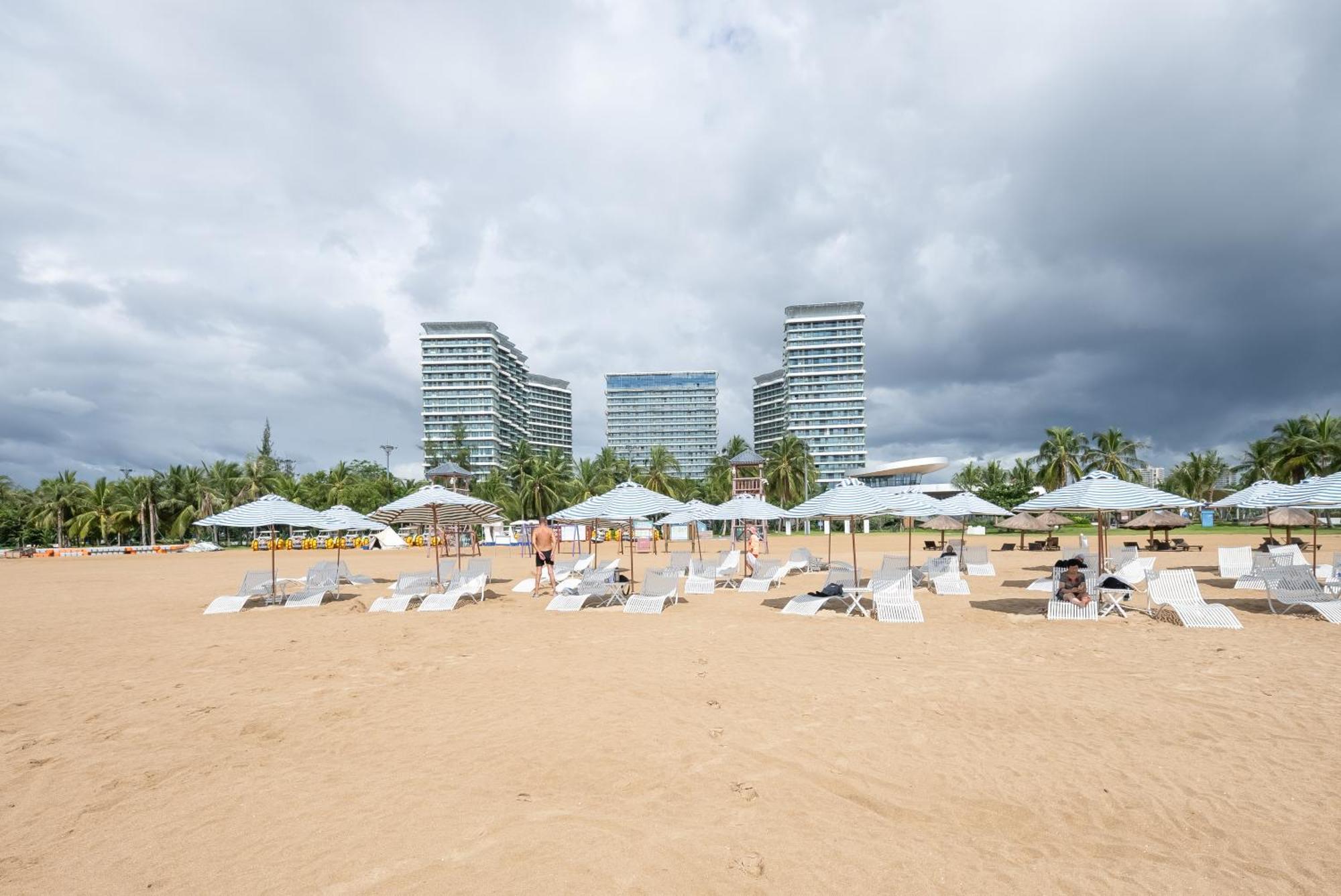 Puhai Sea View Apt By Hailan Tour At Sanya Yazhou Bay#Only 100 Meters To Beach And Sea Swimming Area Exterior foto